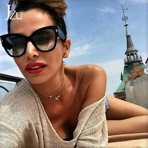 2019 New Brand Sunglasses Women Luxury Designer T Fashion Black Cat Eye oversized Sunglasses Female Gradient Sun Glasses oculos